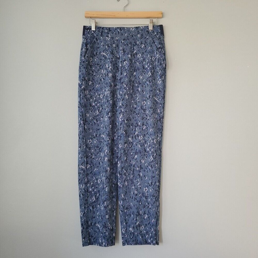 Athleta Blue Mix Print Trekkie Activewear Outdoors Hiking Cropped Pants Womens 4